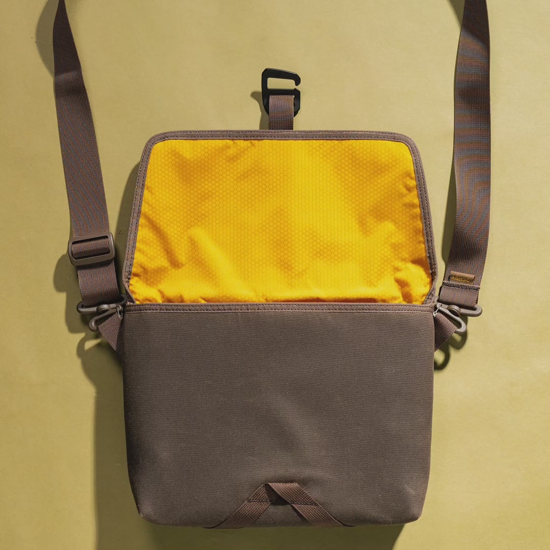Load video: #field-sling-plus-capacity